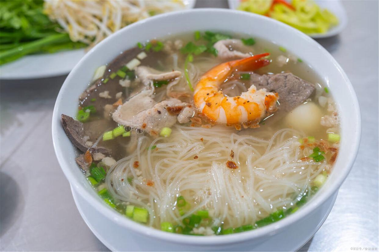 走进金湖：中国湖鲜美食之乡，金湖最著名的湖鲜“八大碗”